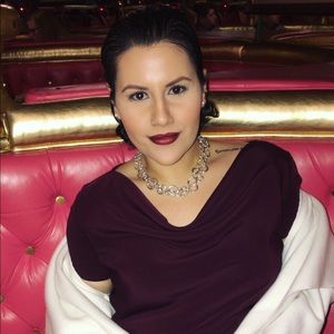 Meet your Posher, Kayla! :)